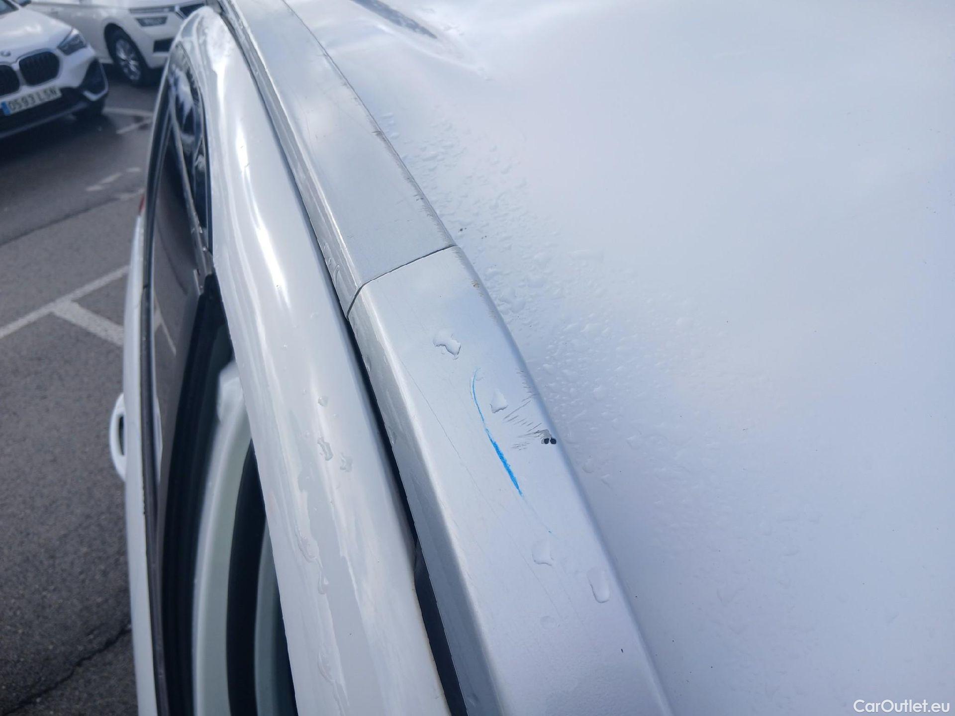  Peugeot  2008 PEUGEOT  / 2016 / 5P / todoterreno Signature BlueHDi 100 S&S 5 Vel. MAN #65