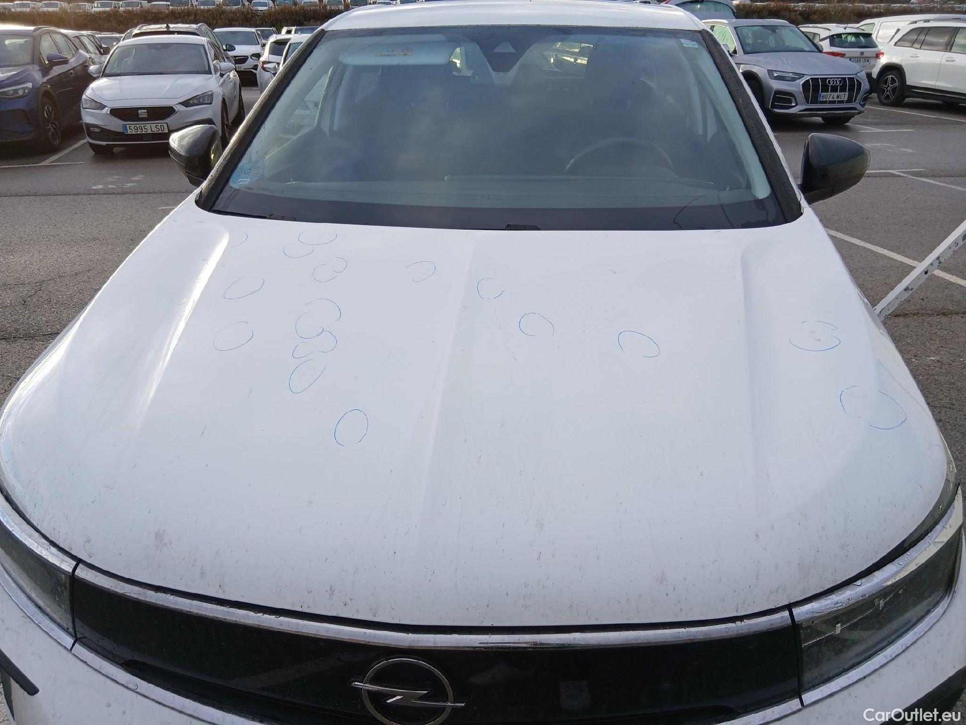  Opel   Grandland X OPEL Grandland / 2021 / 5P / todoterreno 1.5 CDTi Business Edition Auto #3