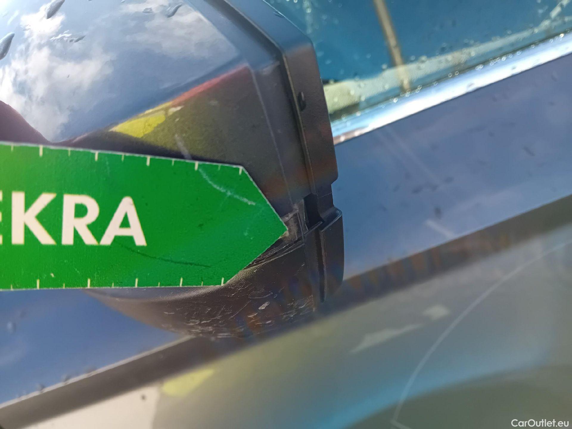  Skoda  Karoq SKODA  / 2021 / 5P / todoterreno 2.0 TDI 85kW (115CV) Ambition (AC) #9