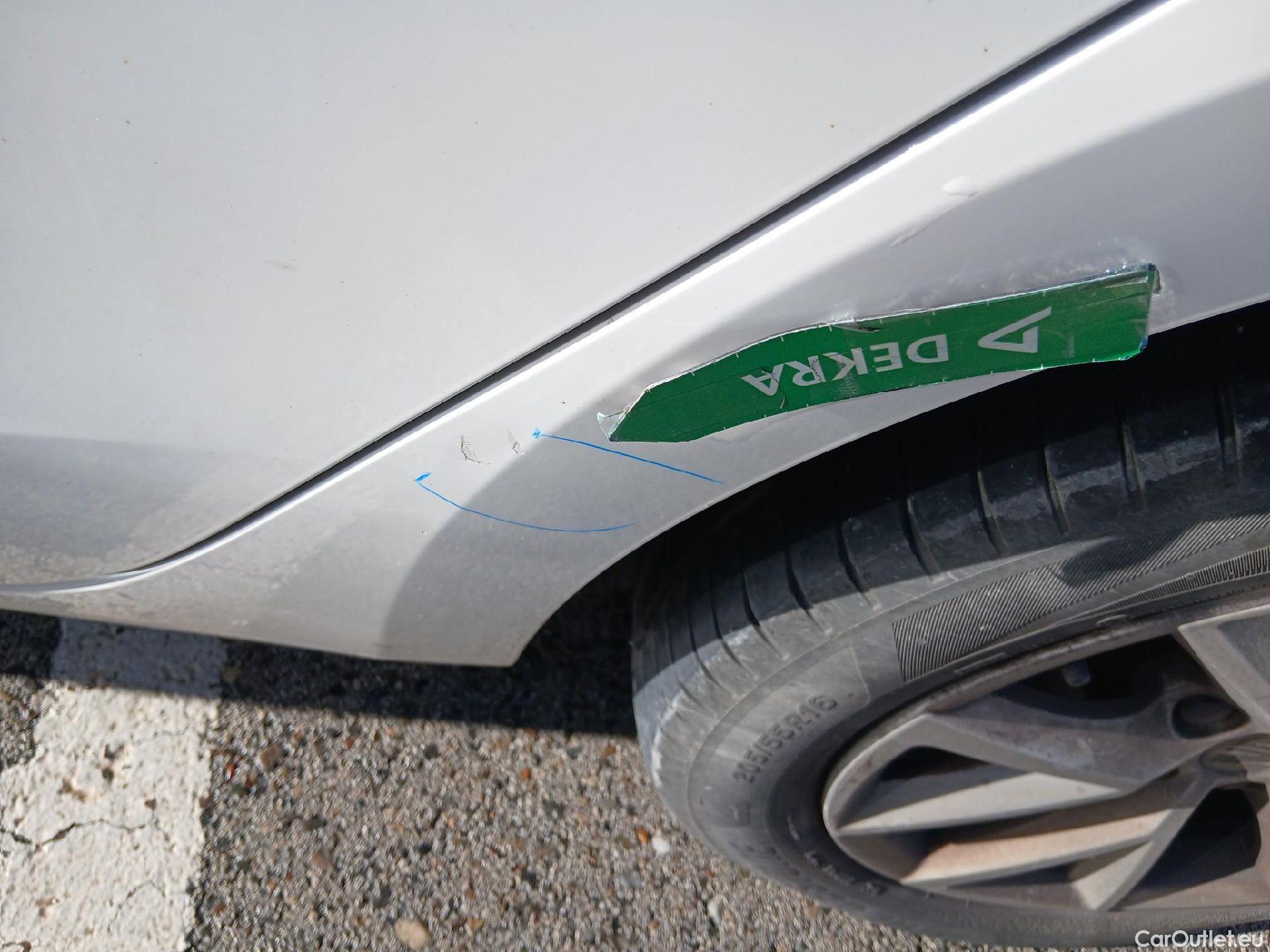  Land Rover  Discovery SEAT Nuevo León / 2020 / 5P / berlina con portón 2.0 TDI 85kW S&S Style Go (AC2) #21