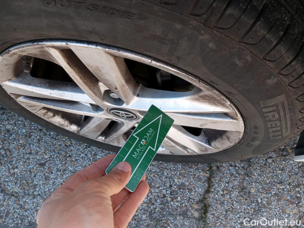  Toyota  Corolla TOYOTA  1.8 125H ACTIVE TECH E-CVT #19