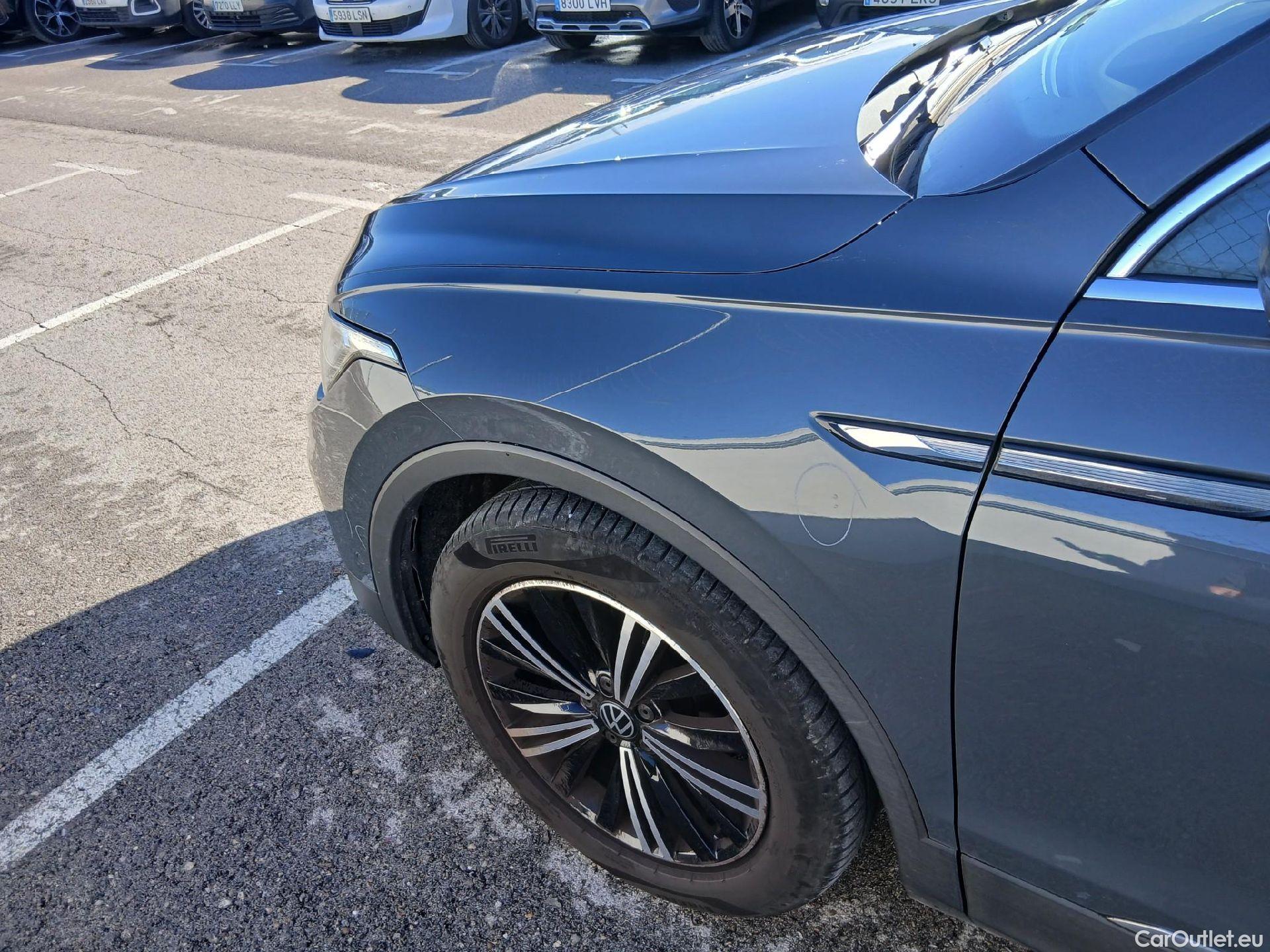  Volkswagen  Tiguan VOLKSWAGEN  / 2020 / 5P / todoterreno Life 1.5 TSI 110kW (150CV) #11