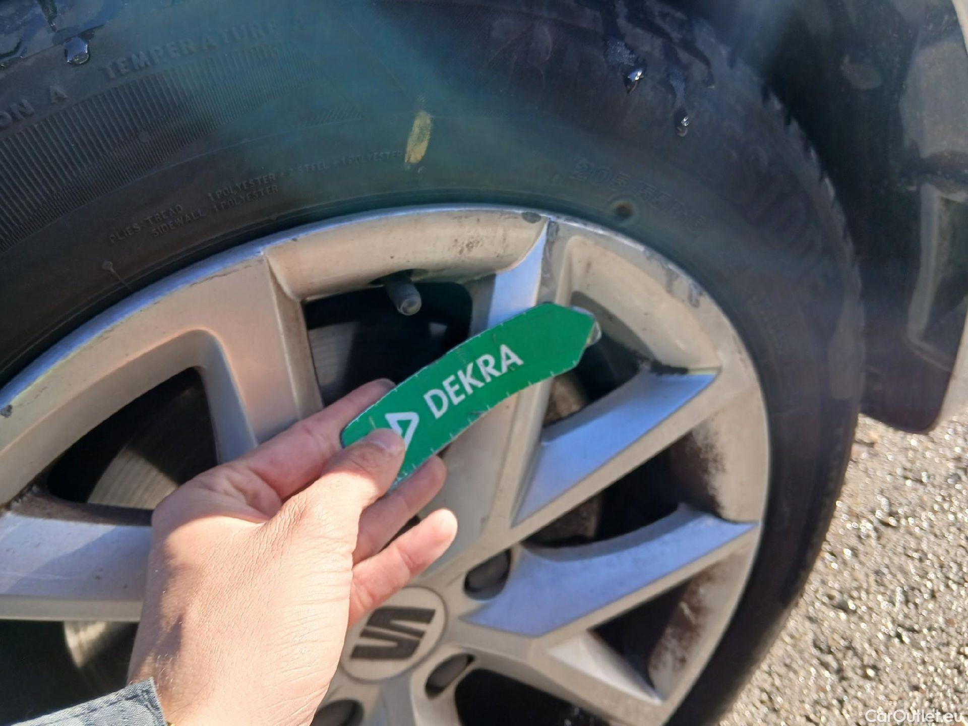  Land Rover  Discovery SEAT Nuevo León / 2020 / 5P / berlina con portón 2.0 TDI 85kW S&S Style Go (AC2) #34