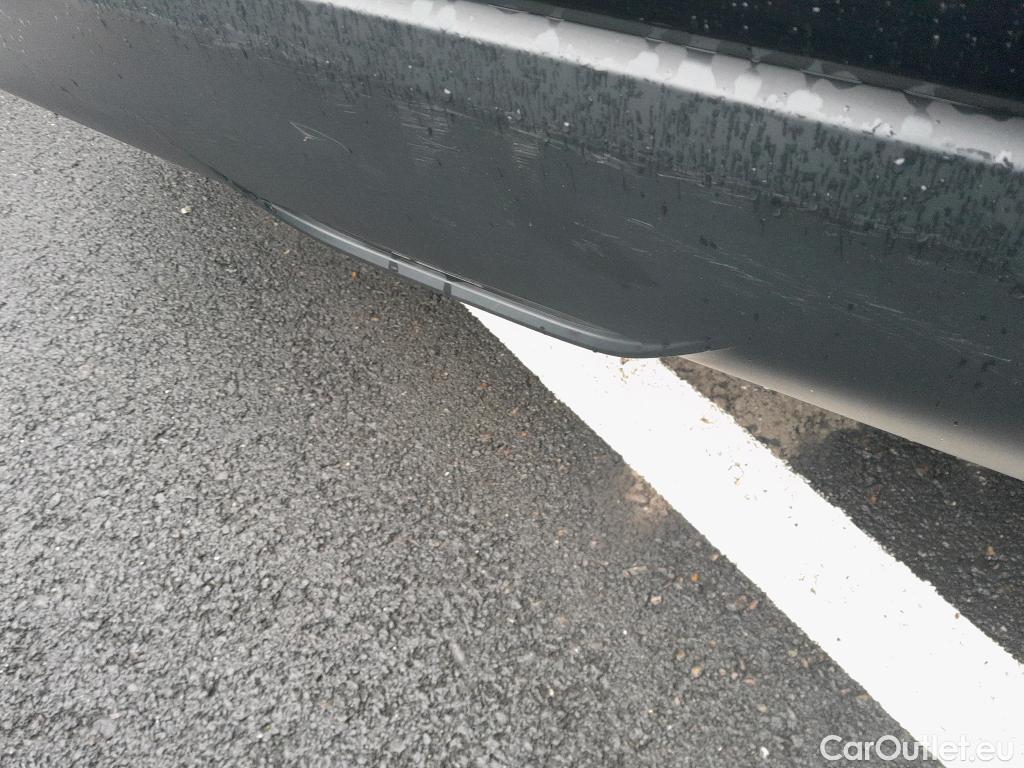  Toyota  Yaris TOYOTA  / 2020 / 5P / berlina con portón 1.5 125 S-Edition #16