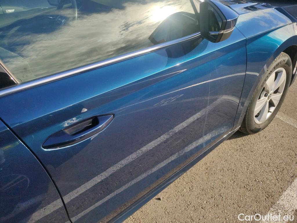  Skoda  Octavia SKODA  / 2020 / 5P / berlina con portón 2.0 TDI 85kW (115 CV) Manual Ambition #5