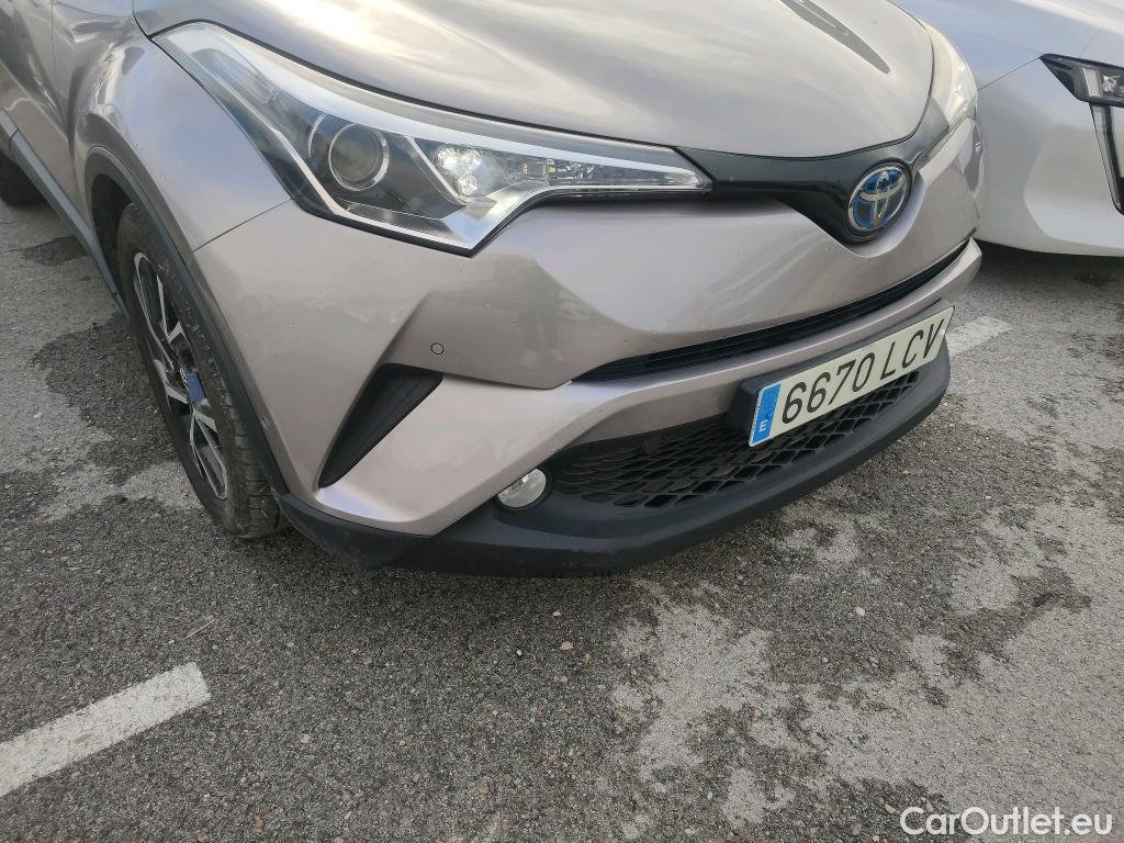 Toyota  C-HR TOYOTA  / 2016 / 5P / todoterreno 1.8 125H Advance (CX) #19