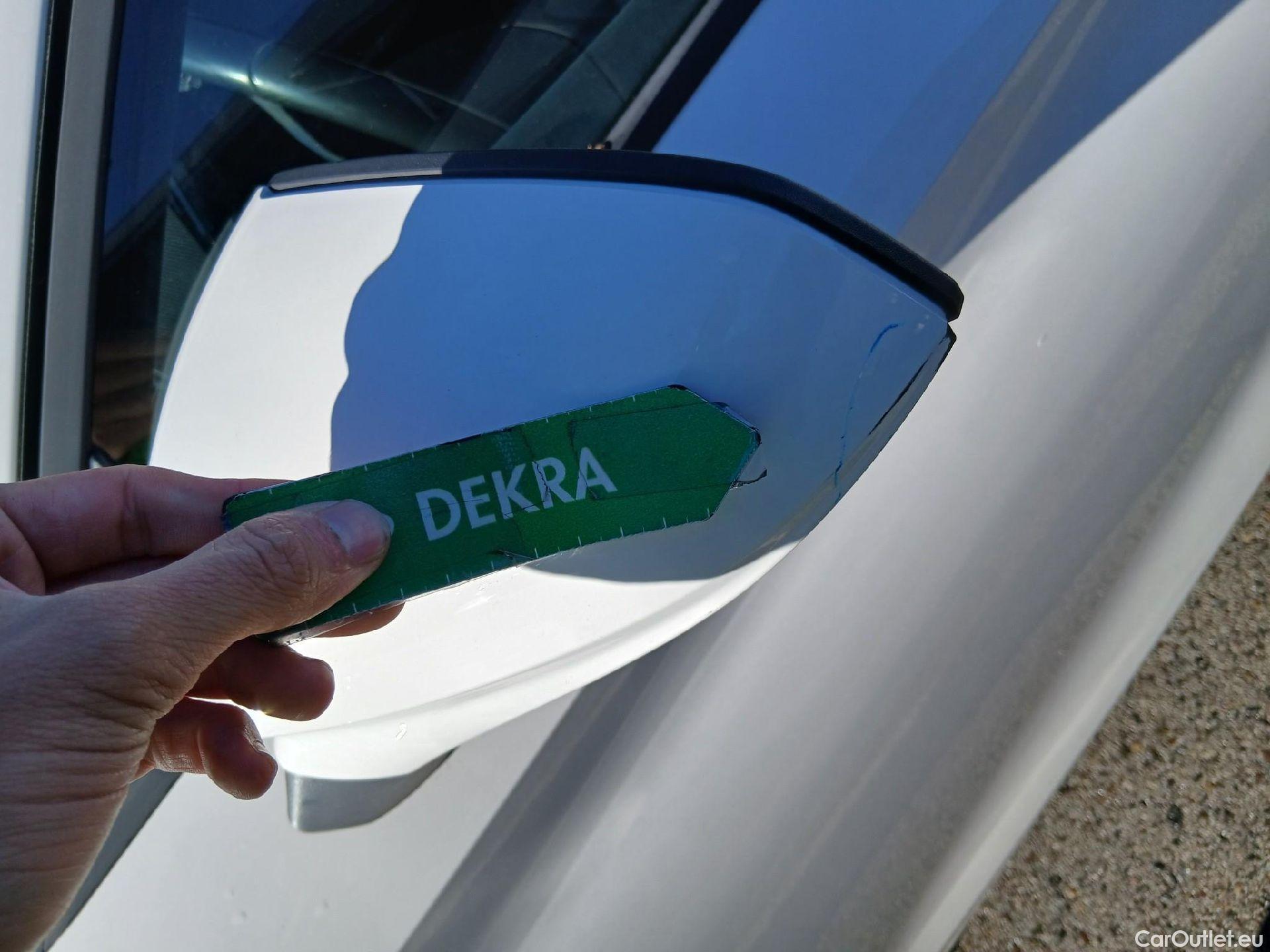  Land Rover  Discovery SEAT Nuevo León / 2020 / 5P / berlina con portón 2.0 TDI 85kW S&S Style Go (AC2) #14