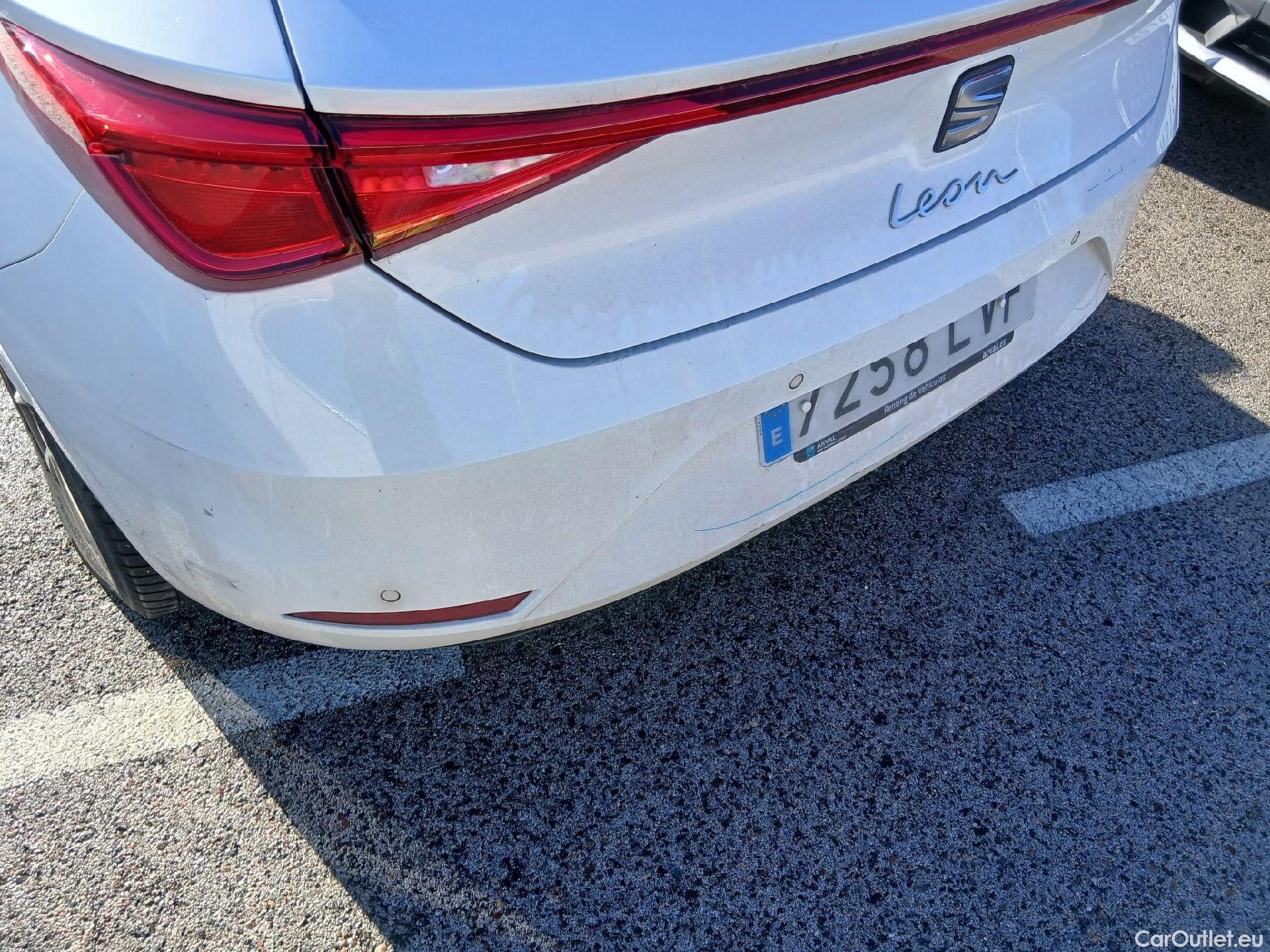  Land Rover  Discovery SEAT Nuevo León / 2020 / 5P / berlina con portón 2.0 TDI 85kW S&S Style Go (AC2) #23