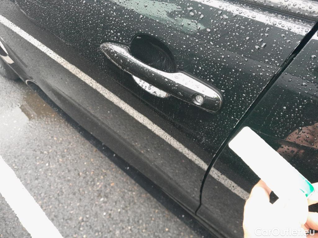  Toyota  Yaris TOYOTA  / 2020 / 5P / berlina con portón 1.5 125 S-Edition #9