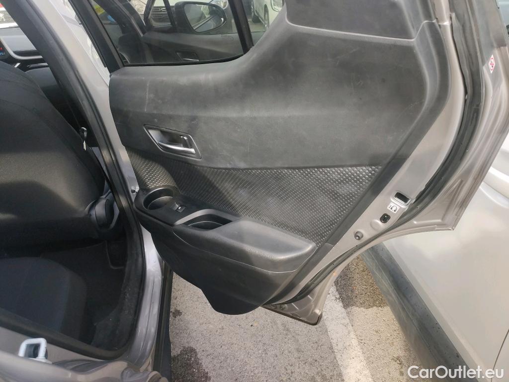  Toyota  C-HR TOYOTA  / 2016 / 5P / todoterreno 1.8 125H Advance (CX) #11