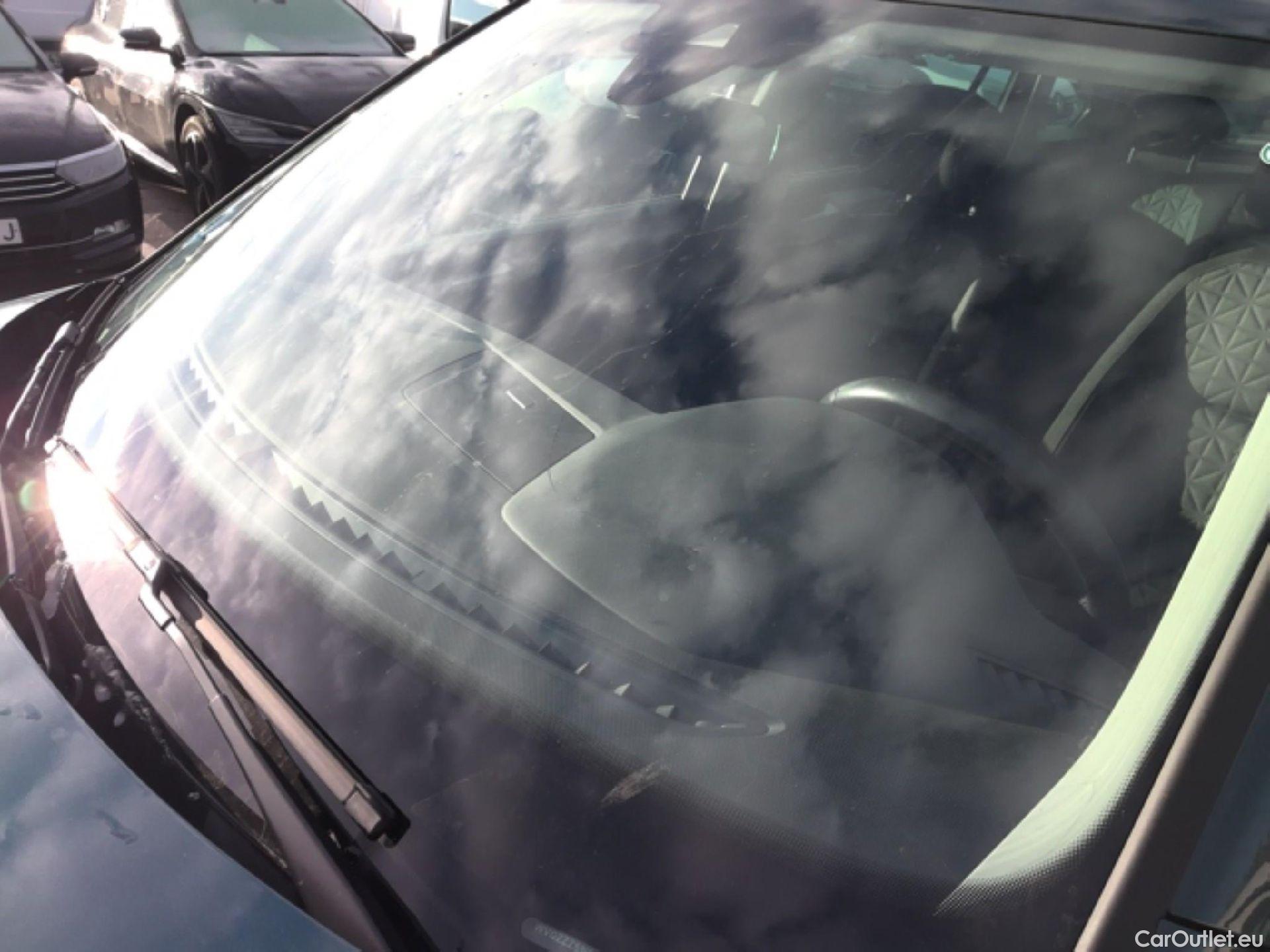  Volkswagen  Tiguan VOLKSWAGEN  / 2020 / 5P / todoterreno Life 1.4 TSI eHybrid 180kW (245CV) DSG #41