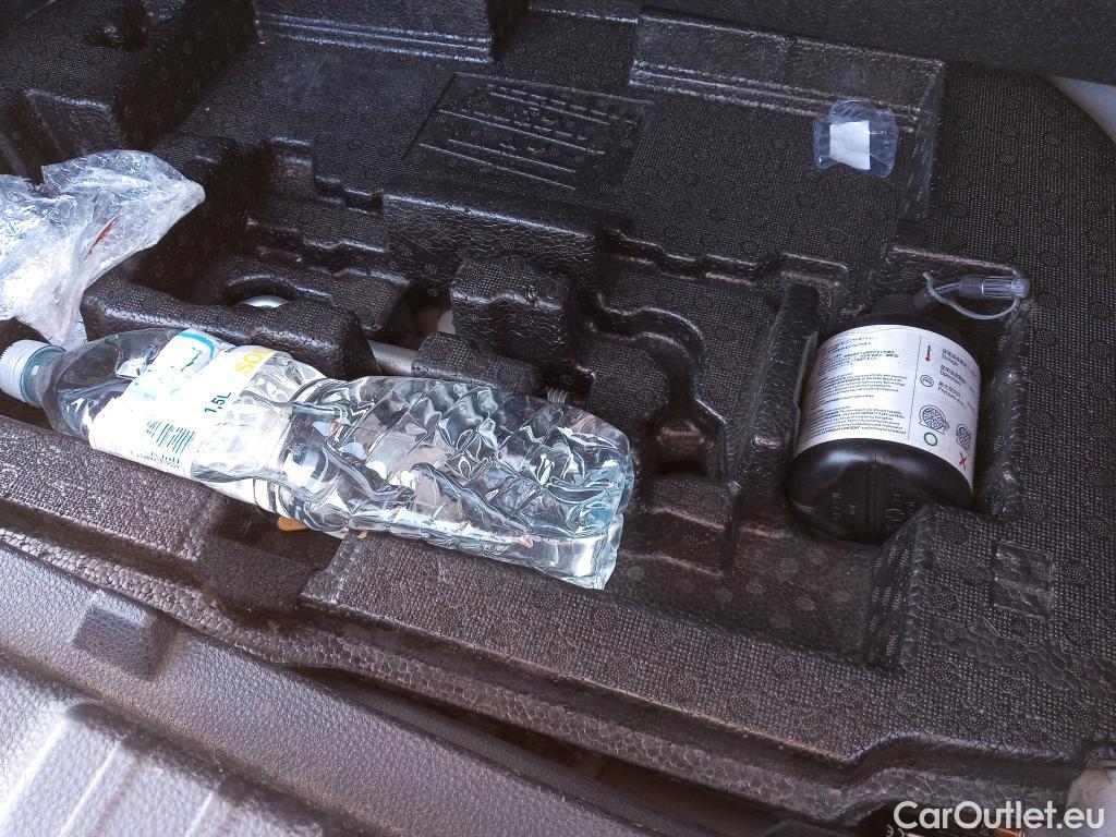  Toyota  Corolla TOYOTA  1.8 125H ACTIVE TECH E-CVT #14