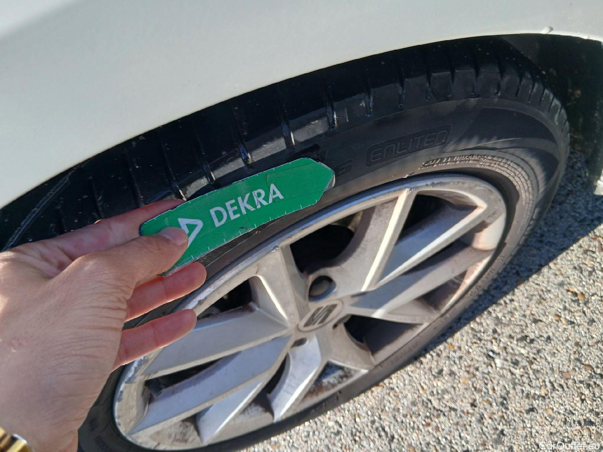  Land Rover  Discovery SEAT Nuevo León / 2020 / 5P / berlina con portón 2.0 TDI 85kW S&S Style Go (AC2) #2