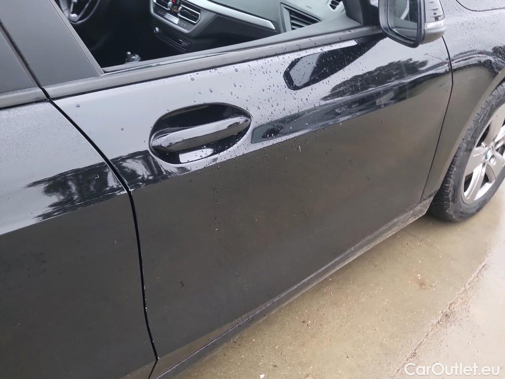  Bmw  Serie 1 BMW  / 2019 / 5P / berlina con portón 118i #6