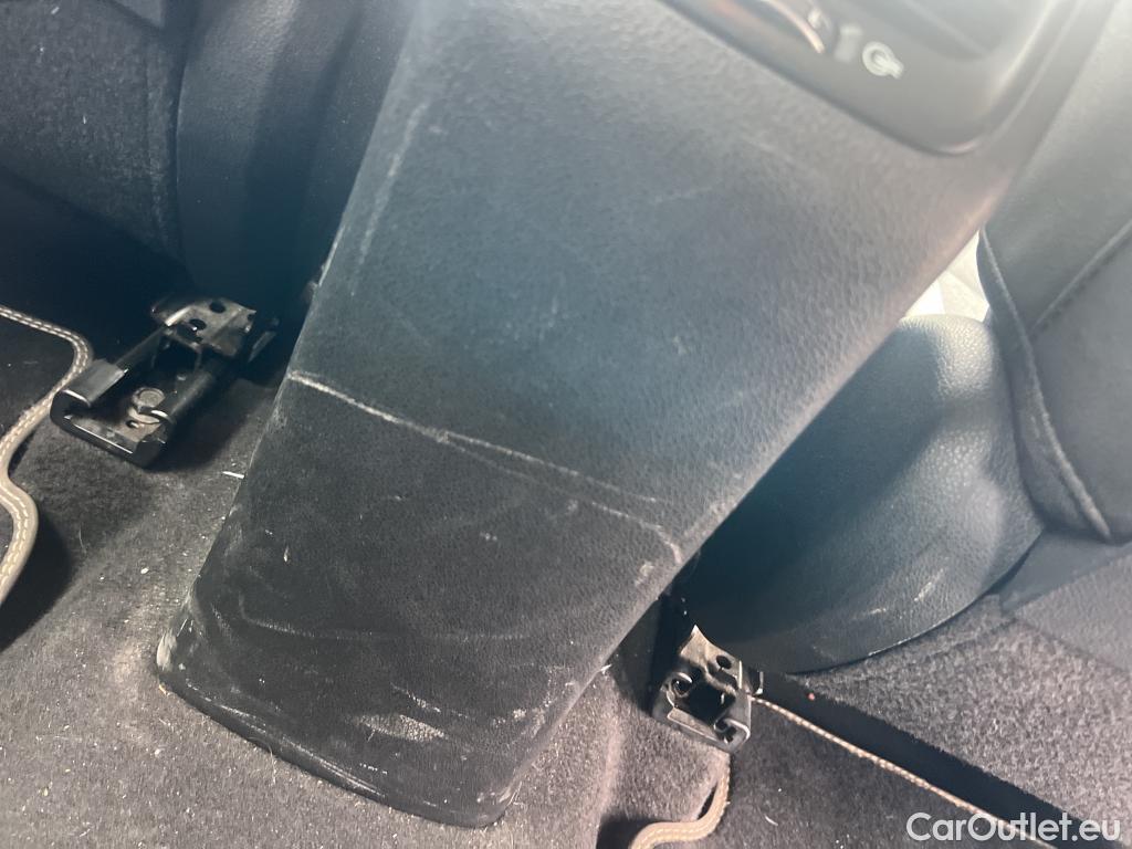  KIA  Niro KIA  / 2019 / 5P / crossover 1.6 GDi HEV 104kW (141CV) Drive #10