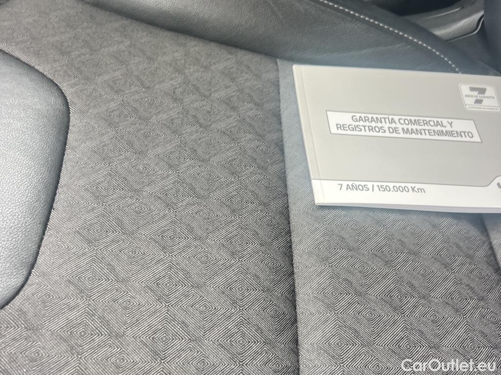  KIA  Niro KIA  / 2019 / 5P / crossover 1.6 GDi HEV 104kW (141CV) Drive #1