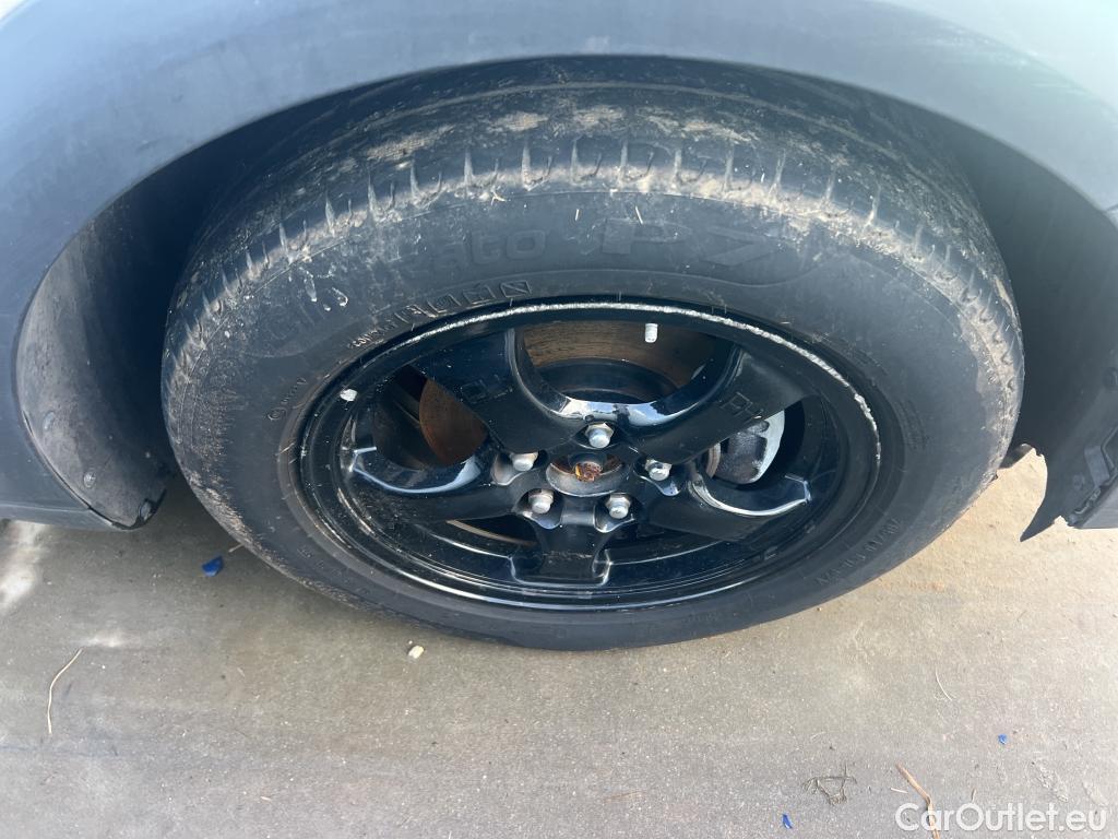  KIA  Niro KIA  Hïbrido Enchufable / 2016 / 5P / crossover 1.6 GDi Híbrido Enchufable 104kW Concept #69