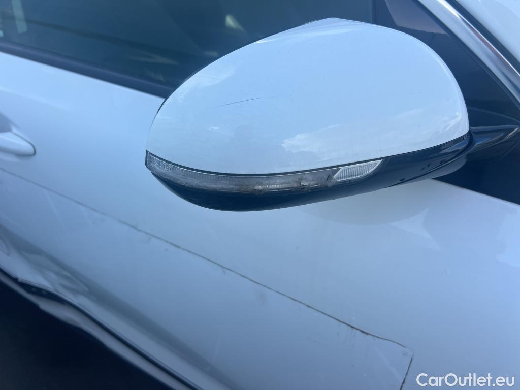  KIA  Niro KIA  Hïbrido Enchufable / 2016 / 5P / crossover 1.6 GDi Híbrido Enchufable 104kW Concept #55