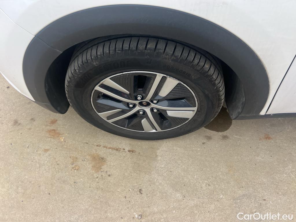  KIA  Niro KIA  / 2019 / 5P / crossover 1.6 GDi HEV 104kW (141CV) Drive #19