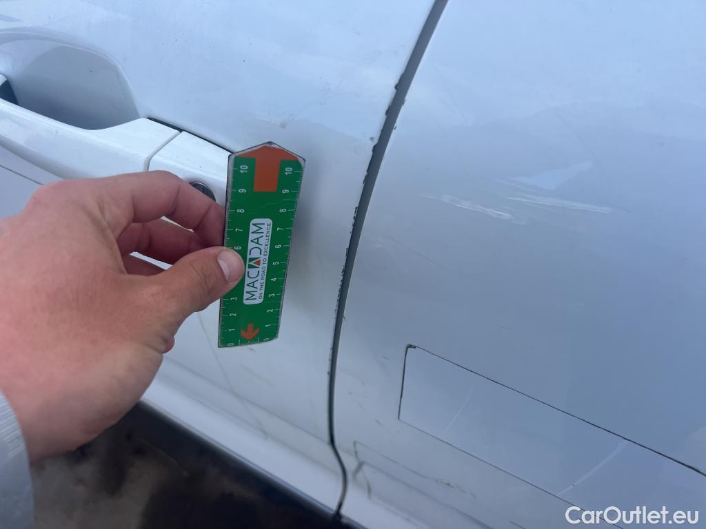  KIA  Niro KIA  Hïbrido Enchufable / 2016 / 5P / crossover 1.6 GDi Híbrido Enchufable 104kW Concept #33