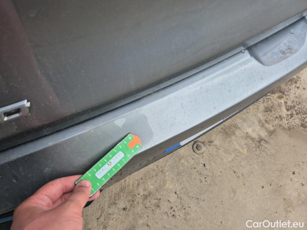  KIA  Niro KIA e- / 2016 / 5P / crossover e- 150kW (204CV) Drive (Long Range) #8