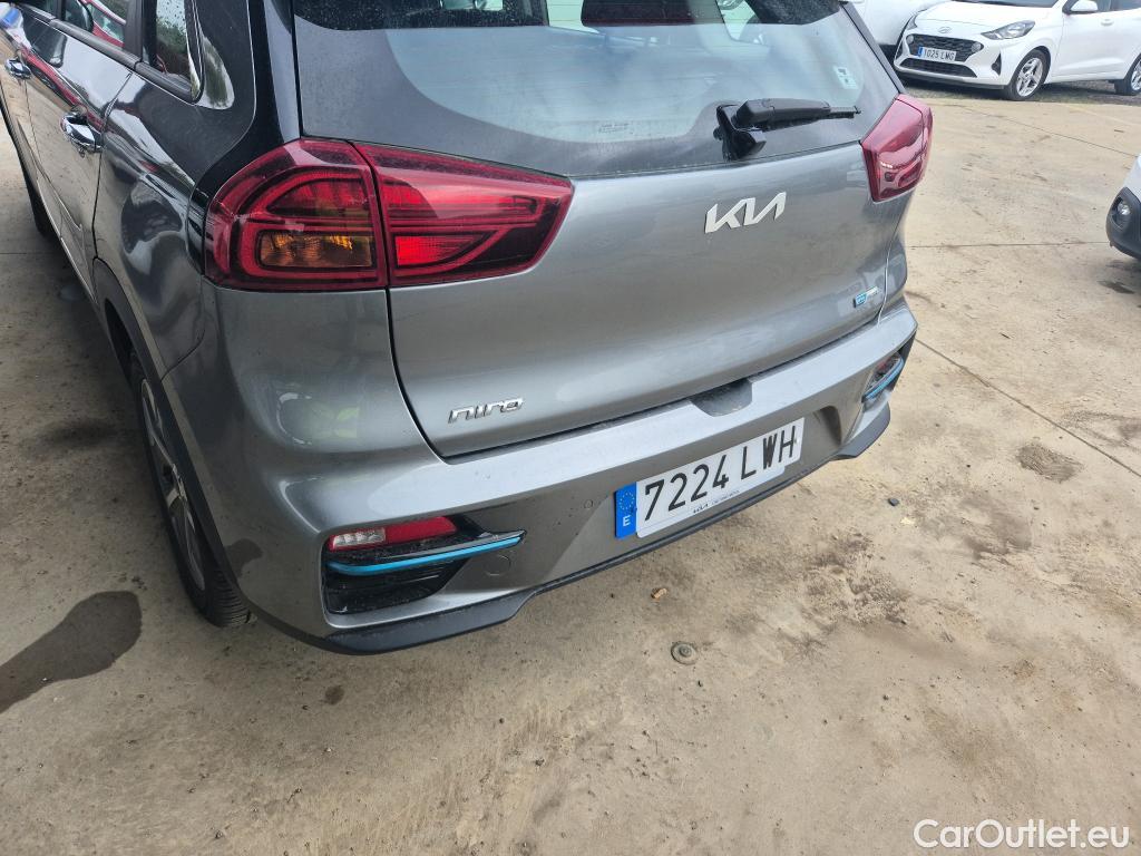 KIA  Niro KIA e- / 2016 / 5P / crossover e- 150kW (204CV) Drive (Long Range) #7