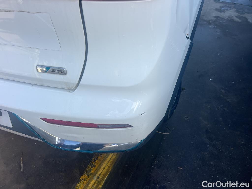  KIA  Niro KIA  Hïbrido Enchufable / 2016 / 5P / crossover 1.6 GDi Híbrido Enchufable 104kW Concept #58