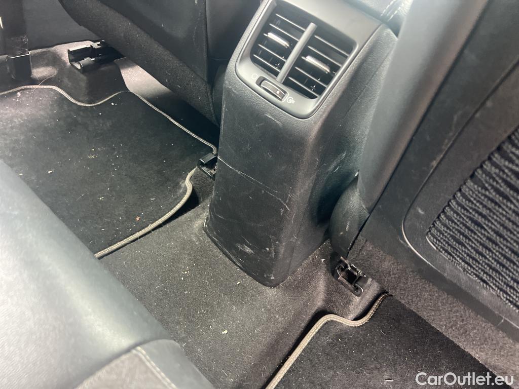  KIA  Niro KIA  / 2019 / 5P / crossover 1.6 GDi HEV 104kW (141CV) Drive #9