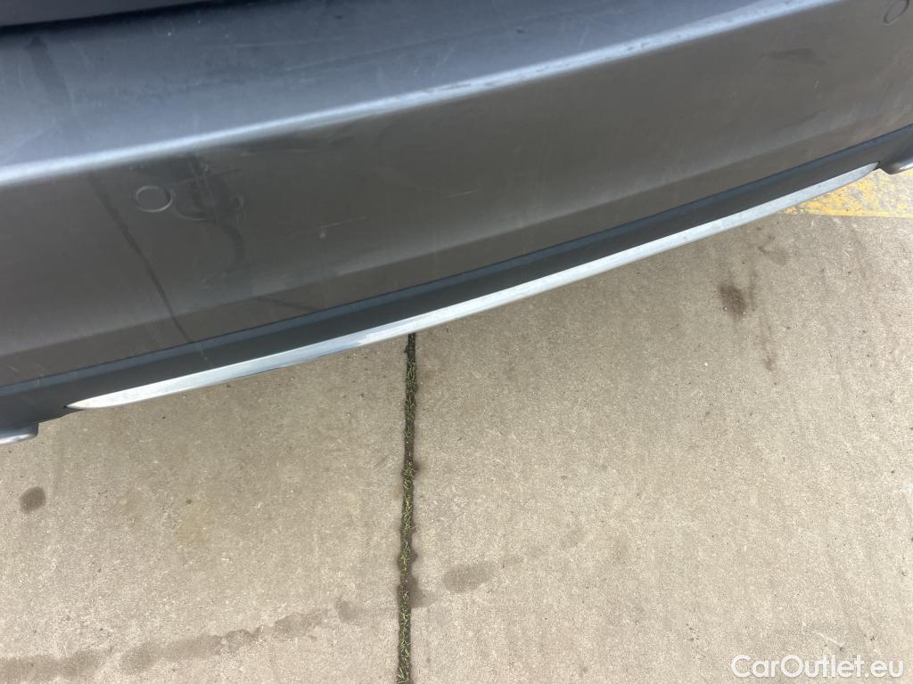  Mercedes  A-Klasse MERCEDES-BENZ Clase A / 2018 / 4P / sedán Sedán A 250 e #19