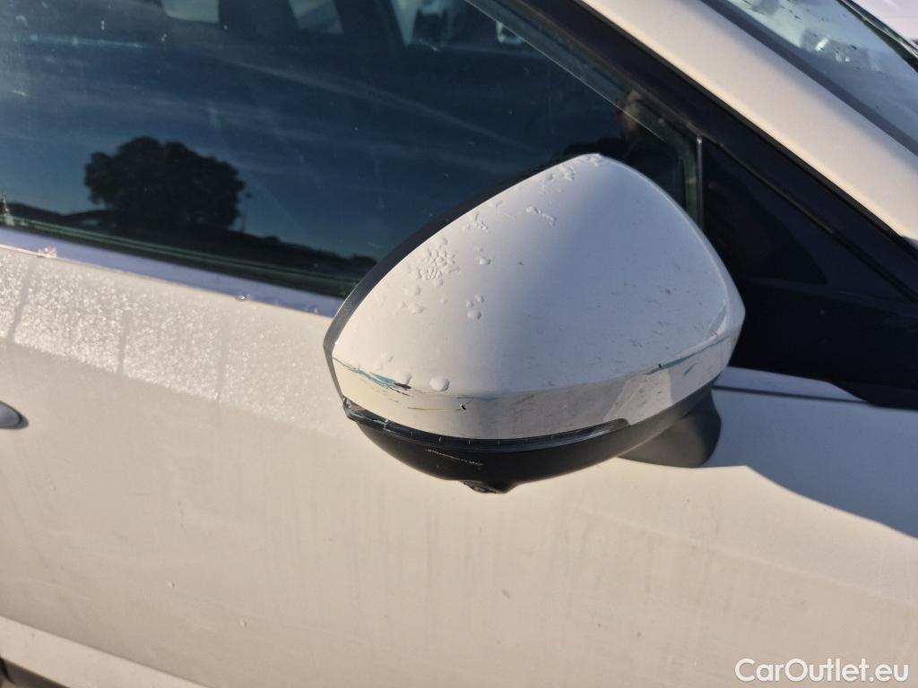  Nissan  Qashqai NISSAN  / 2021 / 5P / todoterreno DIG-T 116kW mHEV Xtronic Tekna #17