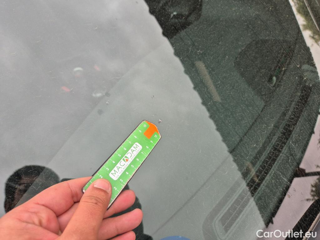  KIA  Niro KIA  1.6 GDi PHEV 104kW (141CV) Drive (AC) #10