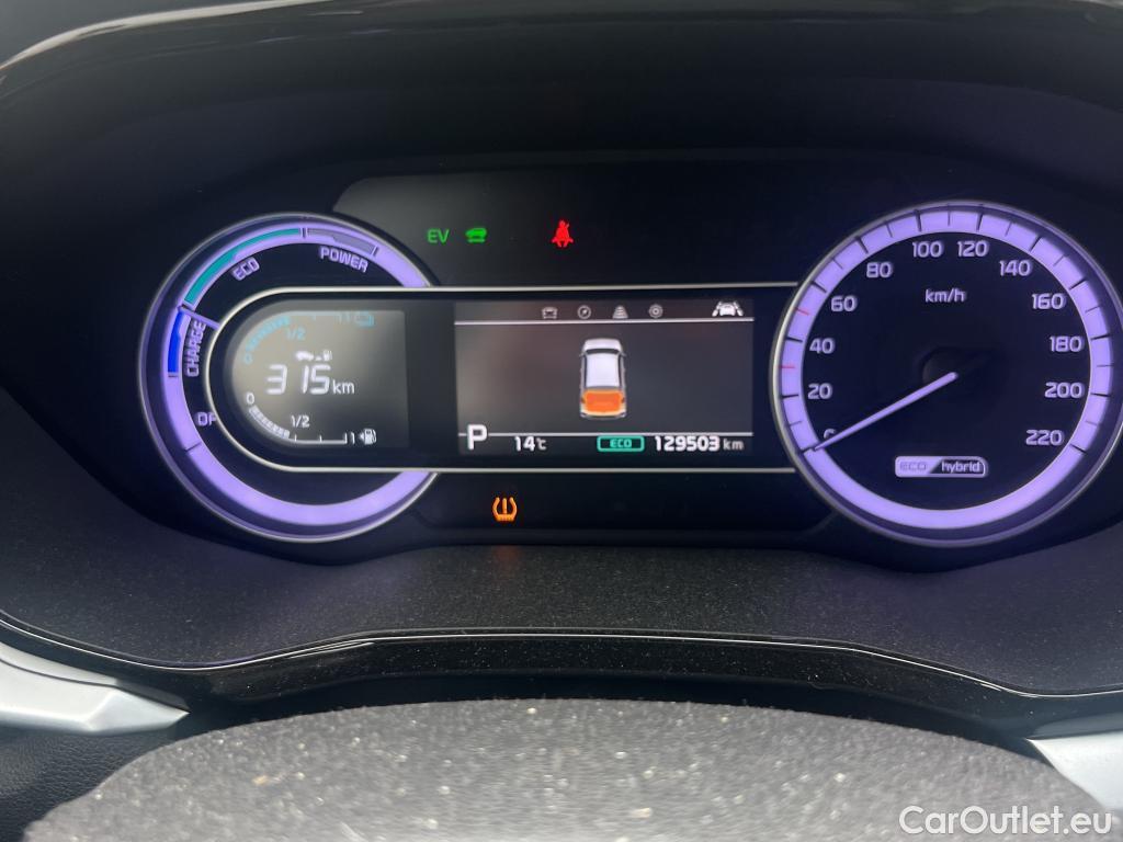  KIA  Niro KIA  / 2019 / 5P / crossover 1.6 GDi HEV 104kW (141CV) Drive #27