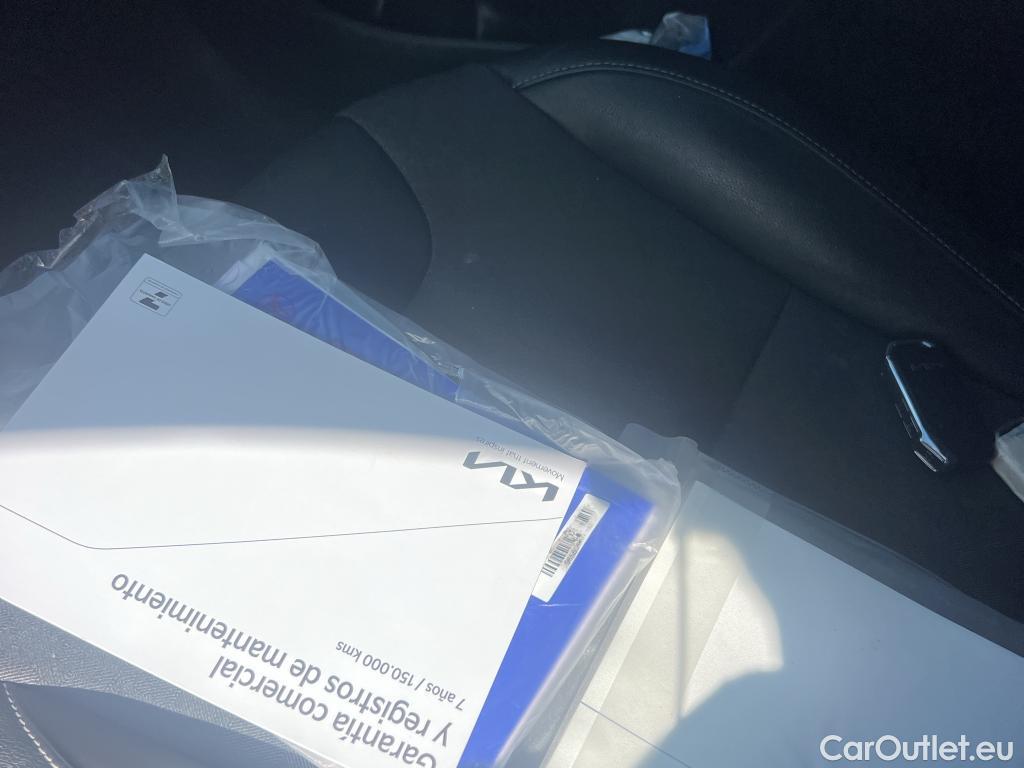  KIA  Niro KIA  / 2019 / 5P / crossover 1.6 GDi PHEV 104kW (141CV) Emotion #6