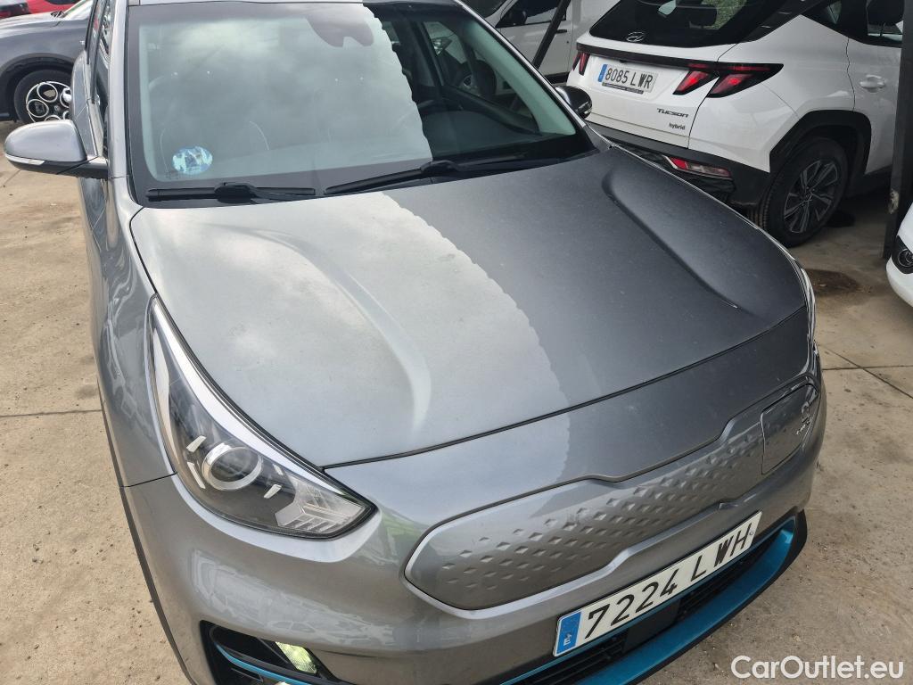  KIA  Niro KIA e- / 2016 / 5P / crossover e- 150kW (204CV) Drive (Long Range) #19