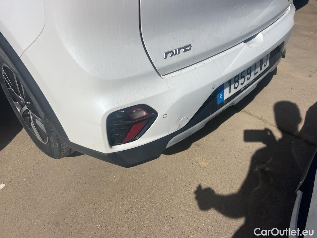  KIA  Niro KIA  / 2019 / 5P / crossover 1.6 GDi PHEV 104kW (141CV) Emotion #10