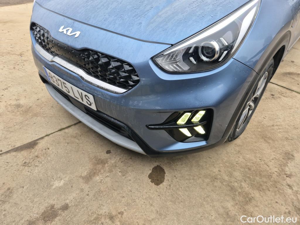  KIA  Niro KIA  / 2019 / 5P / crossover 1.6 GDi PHEV 104kW (141CV) Drive #9