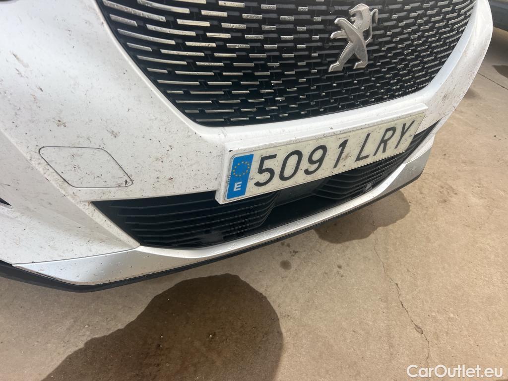  Peugeot  2008 PEUGEOT  / 2019 / 5P / todoterreno Allure Pack BlueHDI 81kW (110CV) (AC) #13