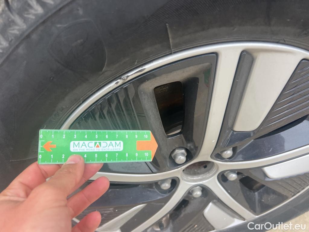  KIA  Niro KIA  / 2019 / 5P / crossover 1.6 GDi HEV 104kW (141CV) Drive #6