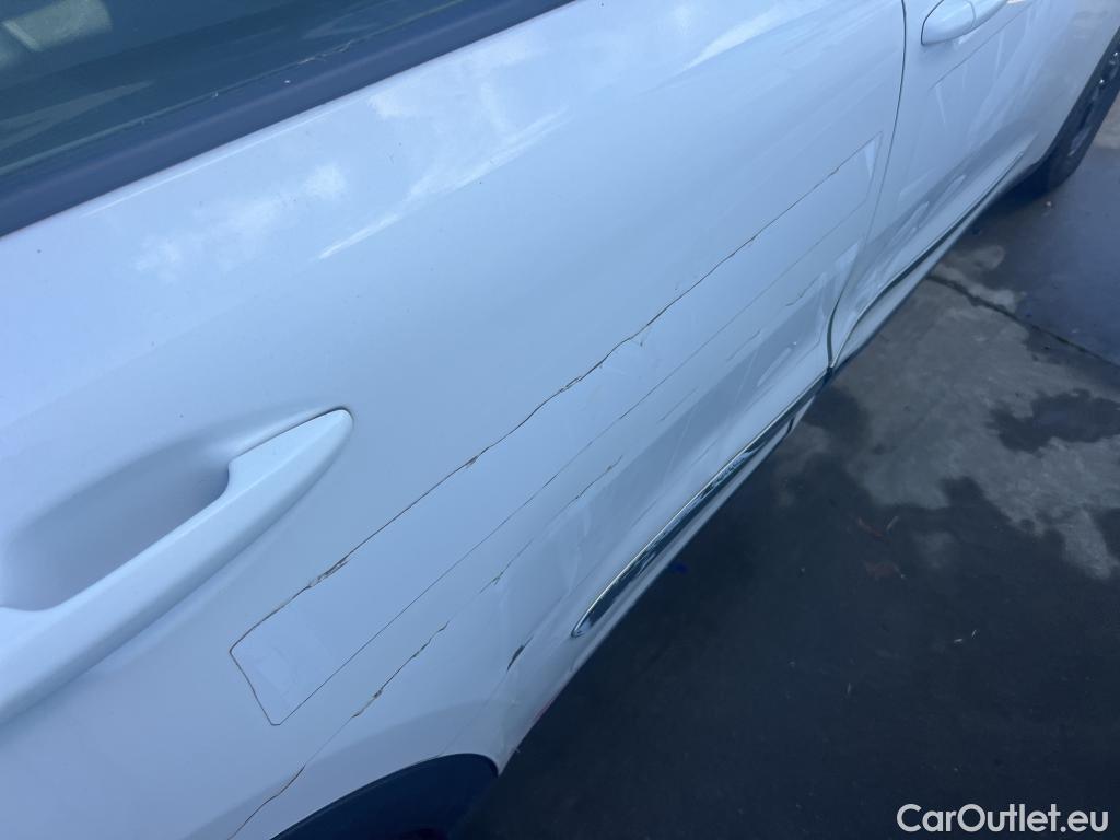  KIA  Niro KIA  Hïbrido Enchufable / 2016 / 5P / crossover 1.6 GDi Híbrido Enchufable 104kW Concept #26