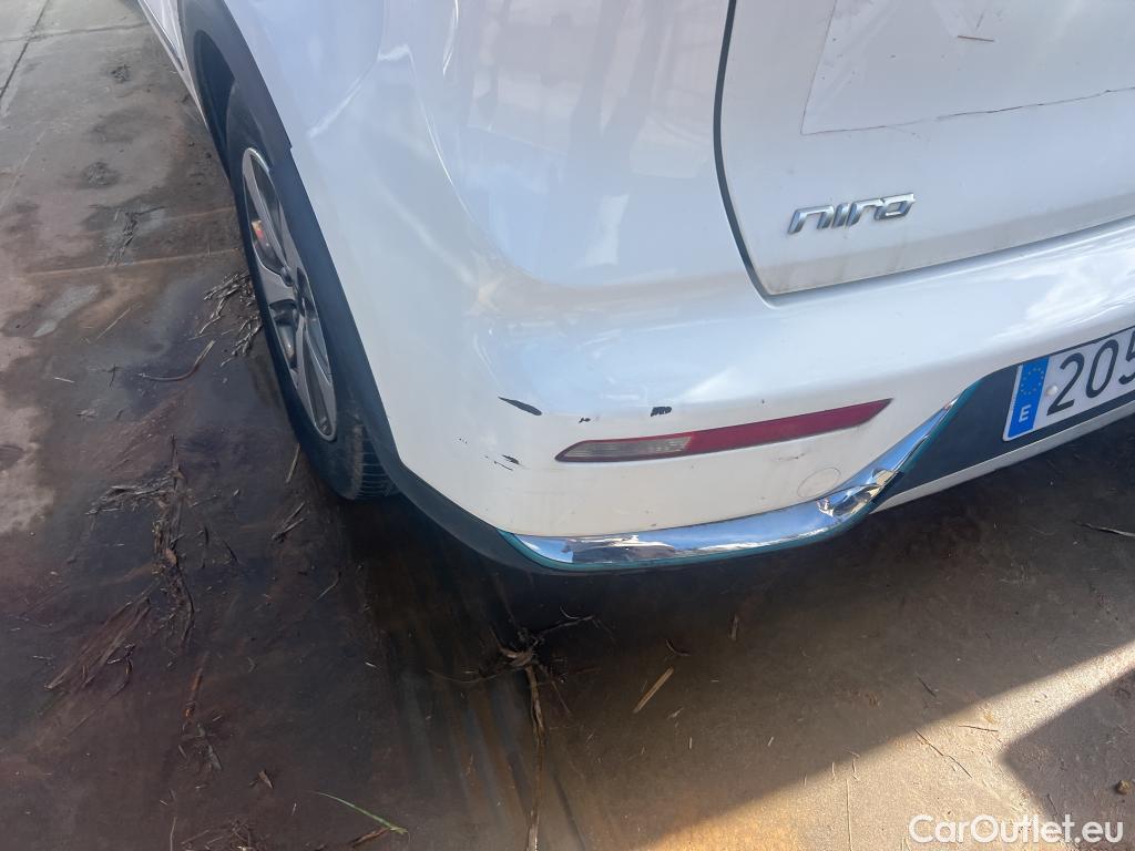  KIA  Niro KIA  Hïbrido Enchufable / 2016 / 5P / crossover 1.6 GDi Híbrido Enchufable 104kW Concept #61