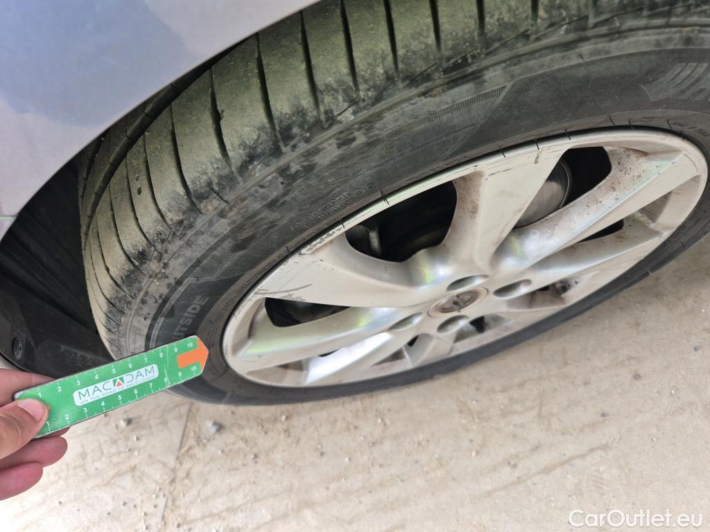  Opel  Corsa OPEL  / 2019 / 5P / berlina con portón 1.2T XHL 74kW (100CV) Edition #4