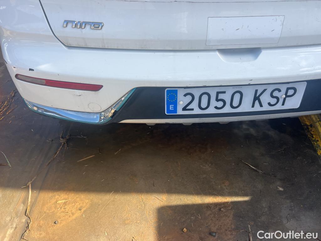  KIA  Niro KIA  Hïbrido Enchufable / 2016 / 5P / crossover 1.6 GDi Híbrido Enchufable 104kW Concept #60