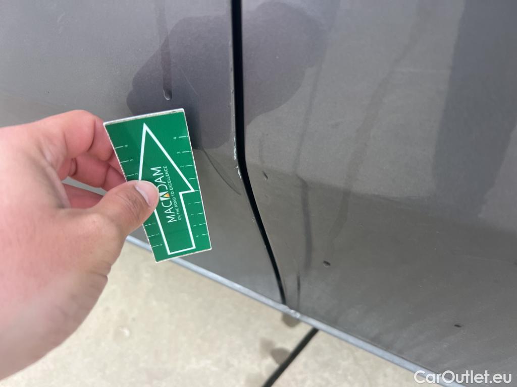  Mercedes  A-Klasse MERCEDES-BENZ Clase A / 2018 / 4P / sedán Sedán A 250 e #9