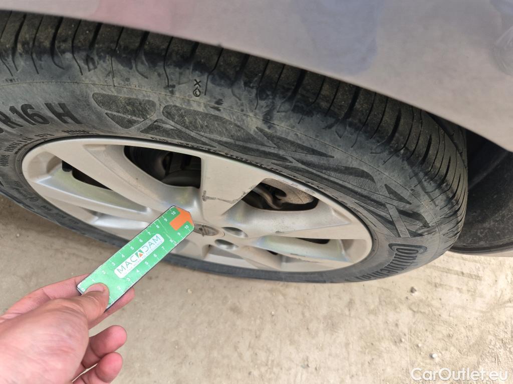  Opel  Corsa OPEL  / 2019 / 5P / berlina con portón 1.2T XHL 74kW (100CV) Edition #2