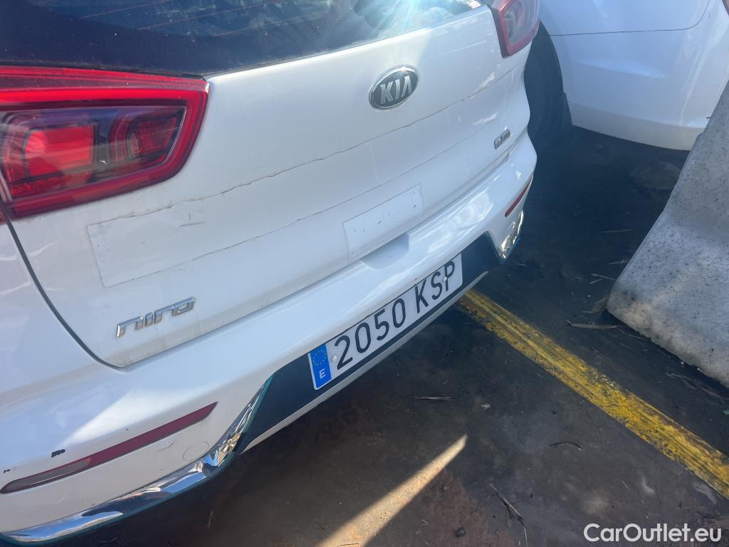  KIA  Niro KIA  Hïbrido Enchufable / 2016 / 5P / crossover 1.6 GDi Híbrido Enchufable 104kW Concept #25