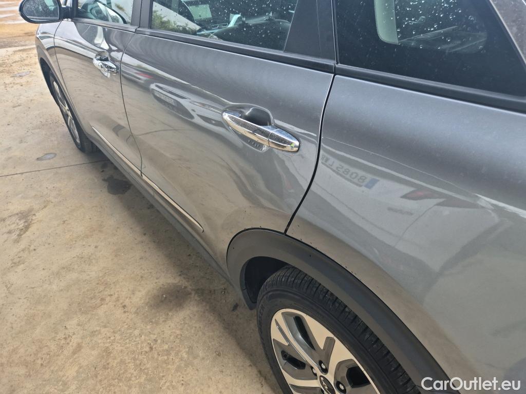  KIA  Niro KIA e- / 2016 / 5P / crossover e- 150kW (204CV) Drive (Long Range) #13