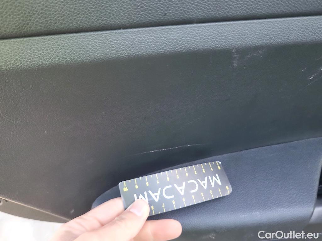  KIA  Sportage KIA  / 2018 / 5P / todoterreno 1.6 MHEV Business 100kW (136CV) 4x2 #38