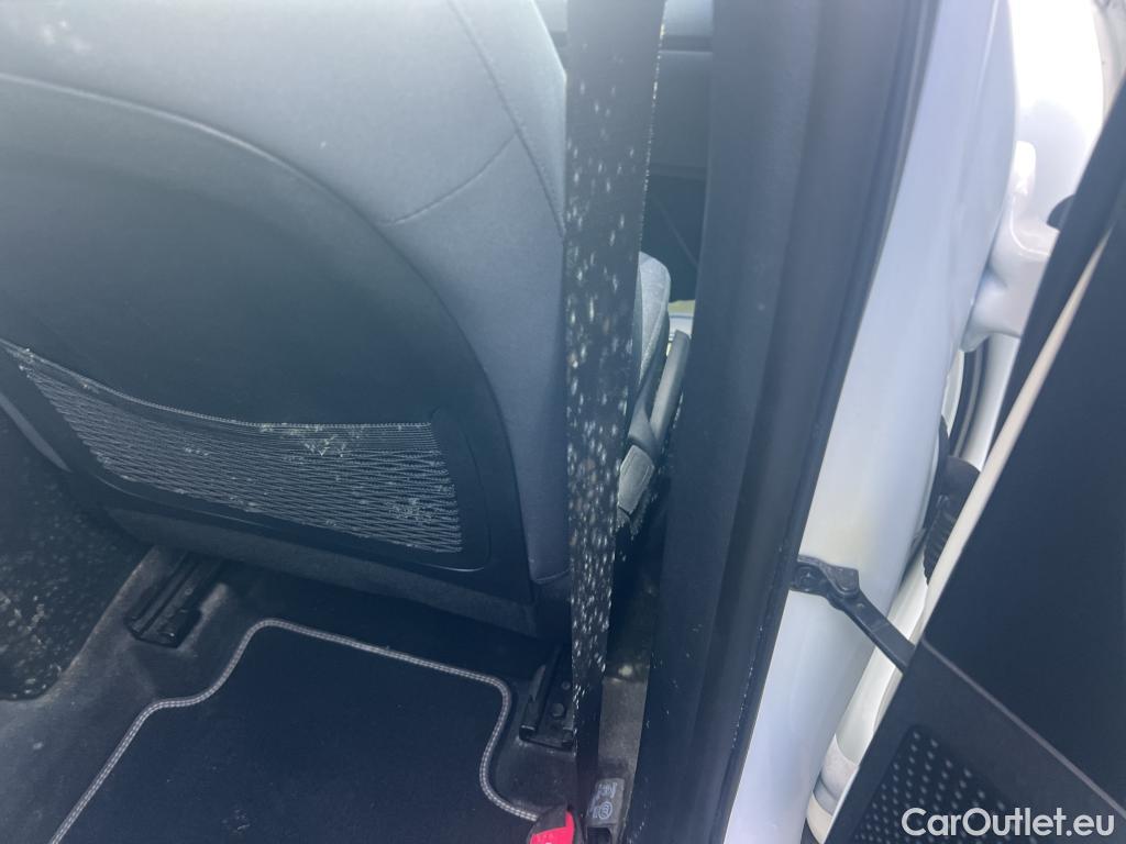  KIA  Niro KIA  Hïbrido Enchufable / 2016 / 5P / crossover 1.6 GDi Híbrido Enchufable 104kW Concept #41