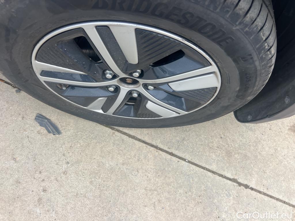  KIA  Niro KIA  / 2019 / 5P / crossover 1.6 GDi HEV 104kW (141CV) Drive #22