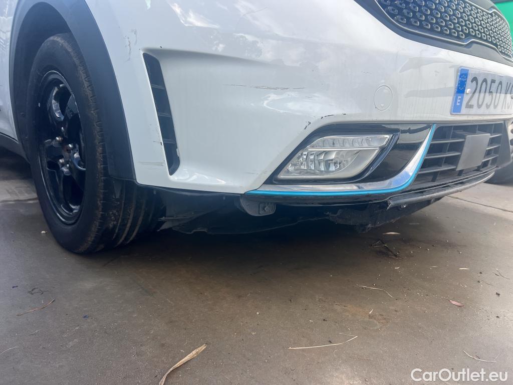  KIA  Niro KIA  Hïbrido Enchufable / 2016 / 5P / crossover 1.6 GDi Híbrido Enchufable 104kW Concept #17